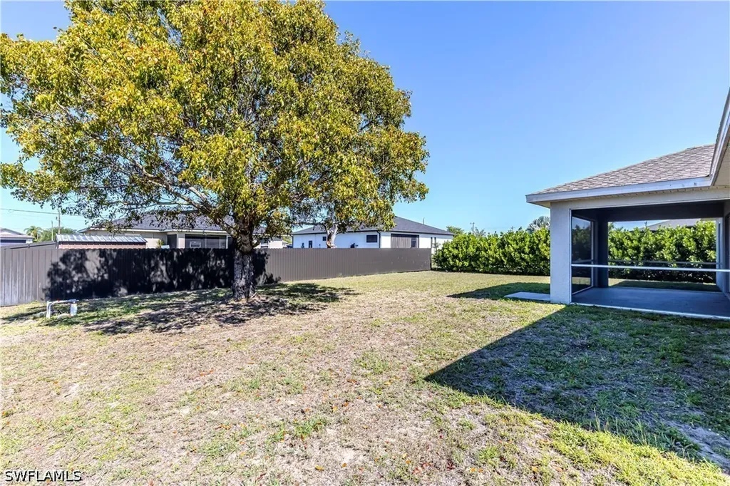 2904 NW 5th Place Cape Coral FL 33993