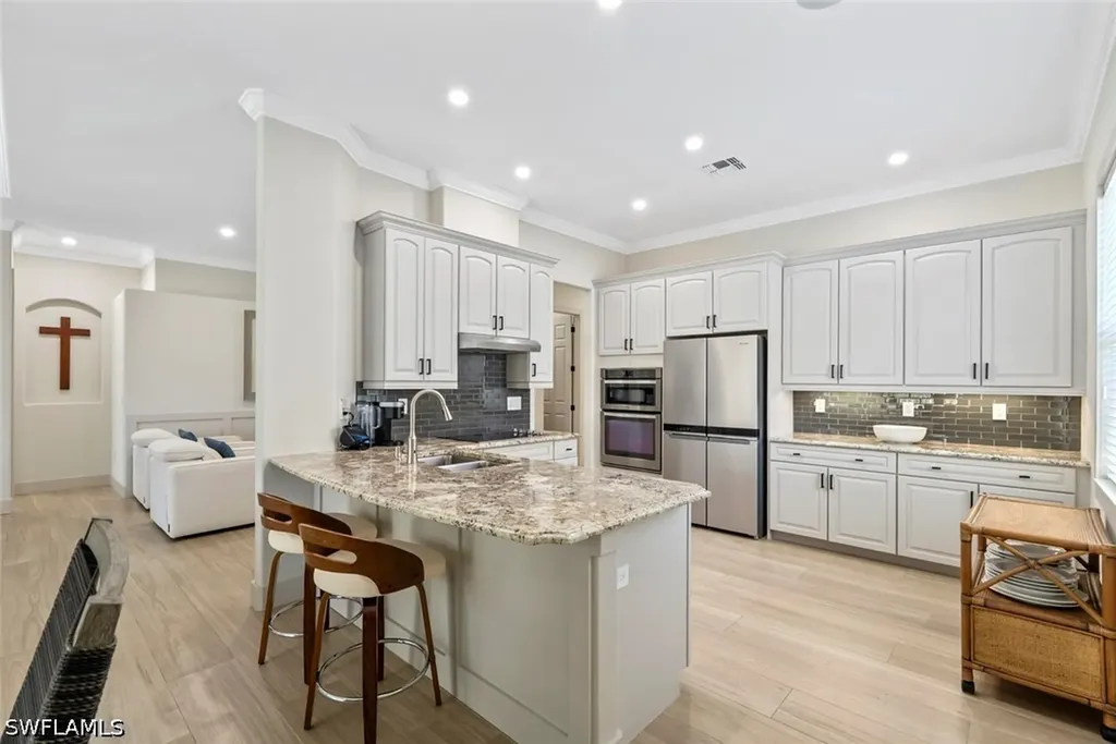 3599 Grand Cypress Drive Naples FL 34119