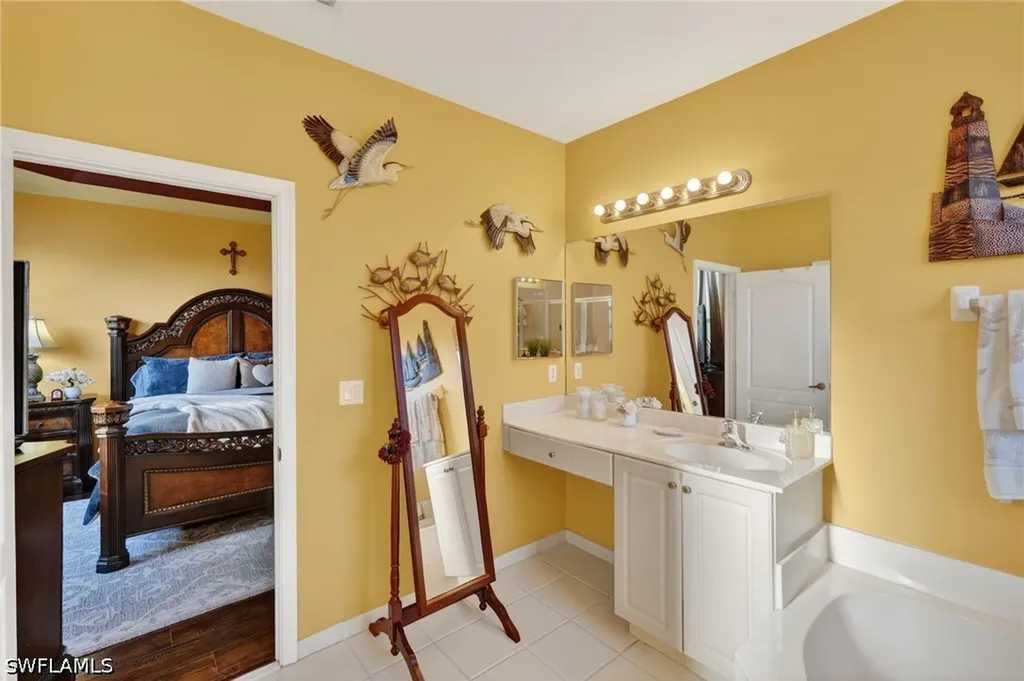 7005 Romana Way Naples FL 34119