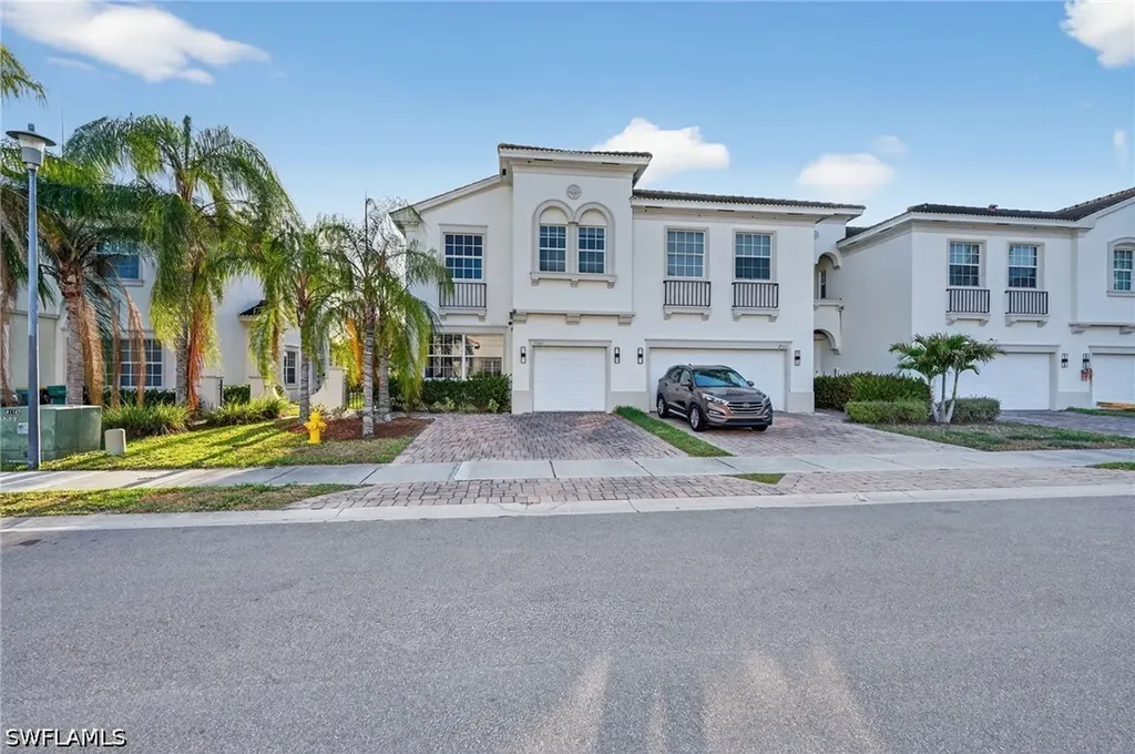 7005 Romana Way Naples FL 34119