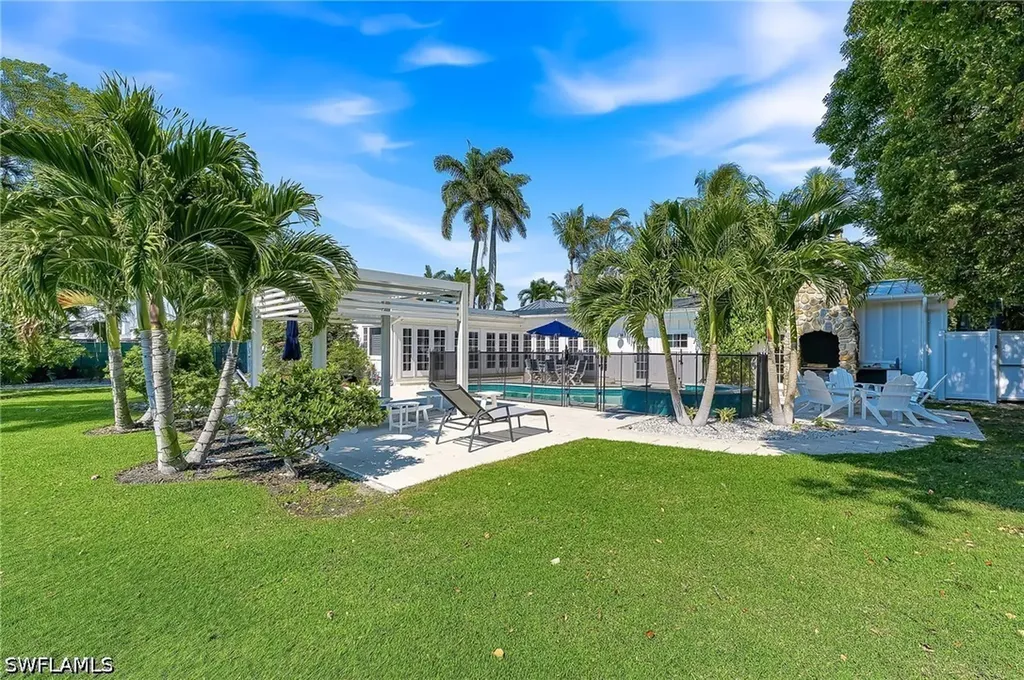 2002 4th Street S Naples FL 34102