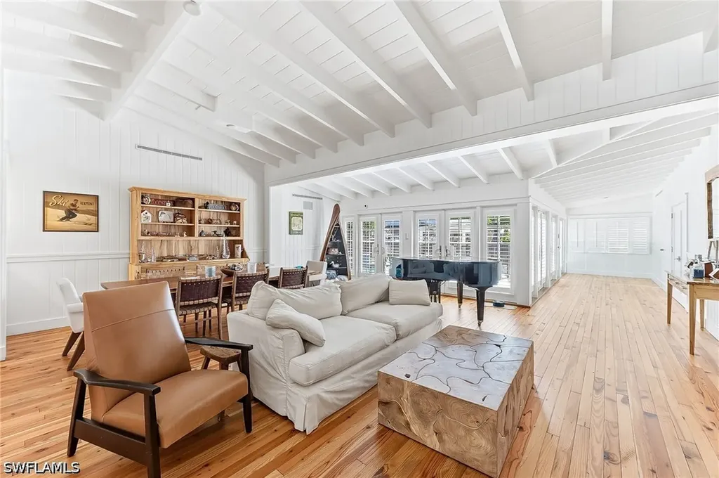2002 4th Street S Naples FL 34102