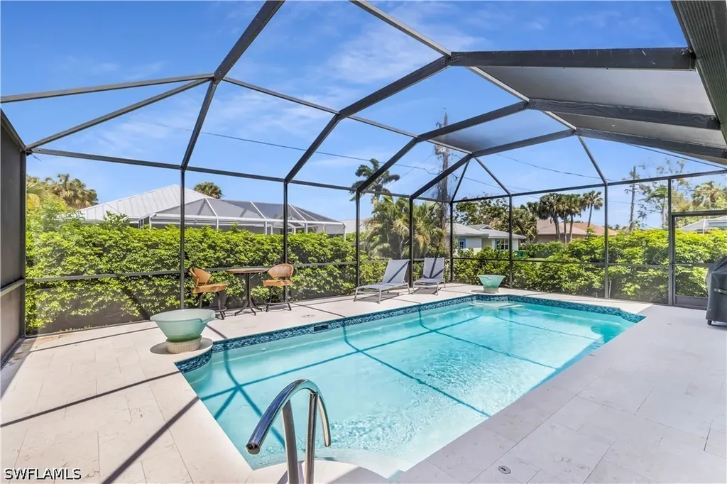 513 96th Avenue N Naples FL 34108