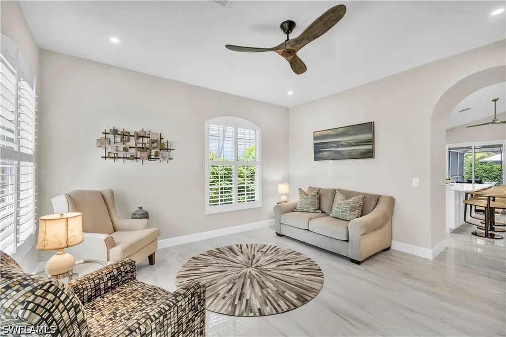 513 96th Avenue N Naples FL 34108