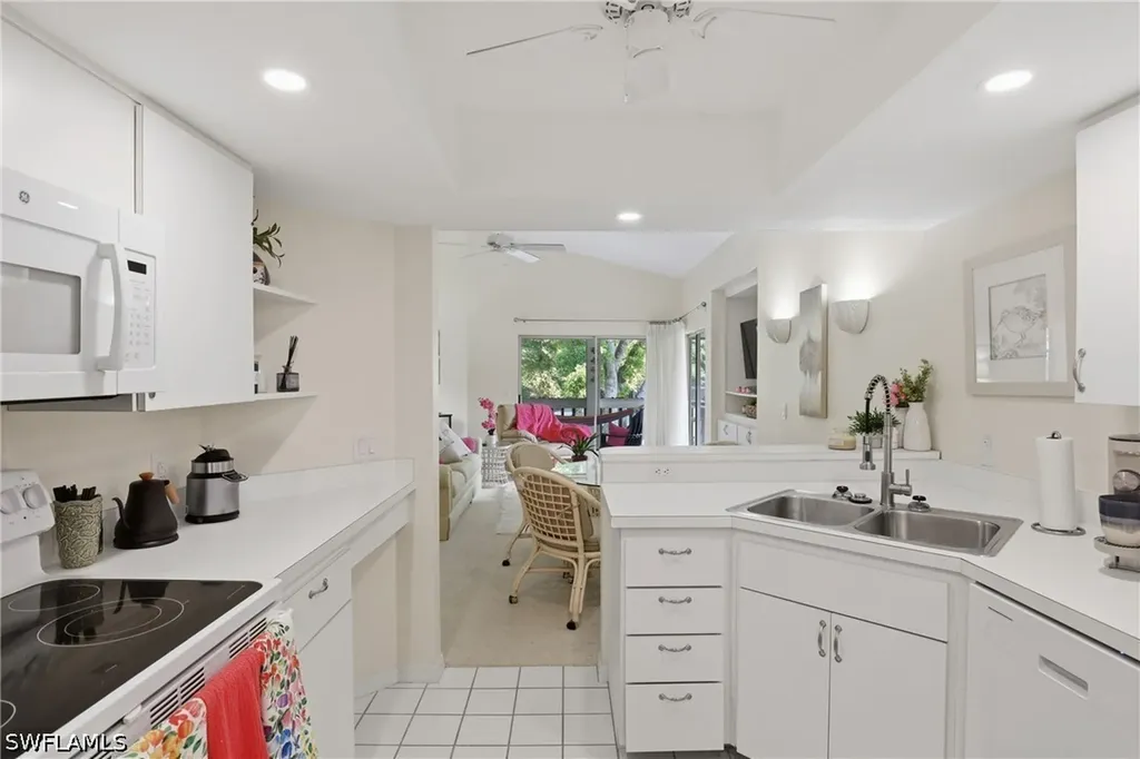 660 Wiggins Bay Drive Naples FL 34110