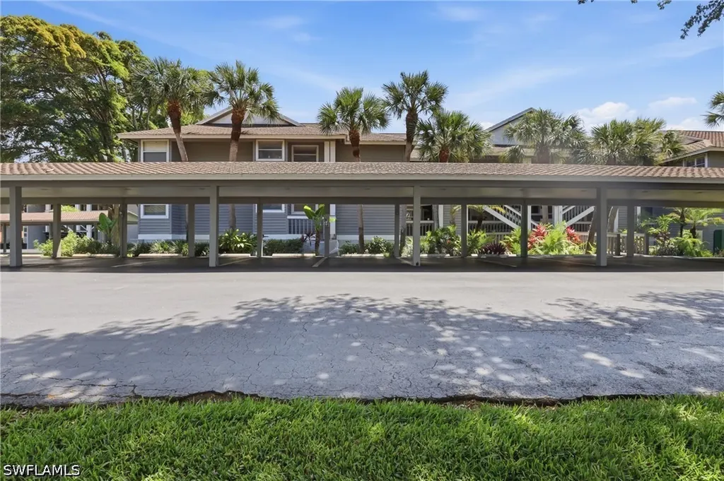 660 Wiggins Bay Drive Naples FL 34110