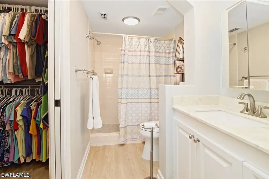 5970 Amherst Drive Naples FL 34112