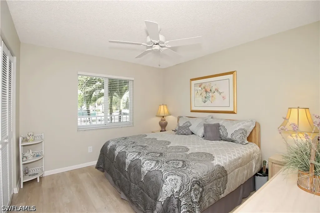 5970 Amherst Drive Naples FL 34112