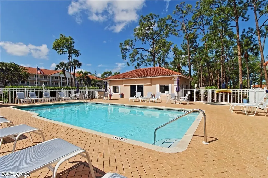 5970 Amherst Drive Naples FL 34112