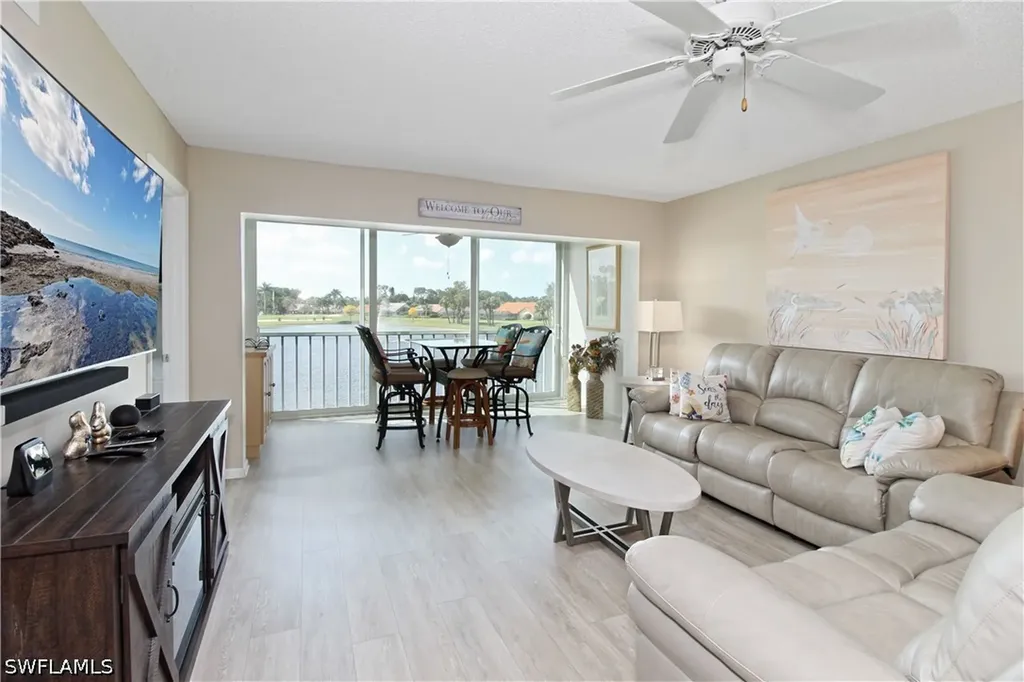 5970 Amherst Drive Naples FL 34112