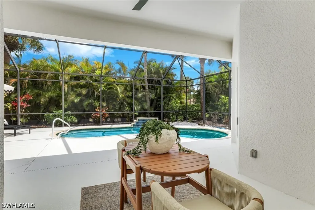 6132 Highwood Park Lane Naples FL 34110