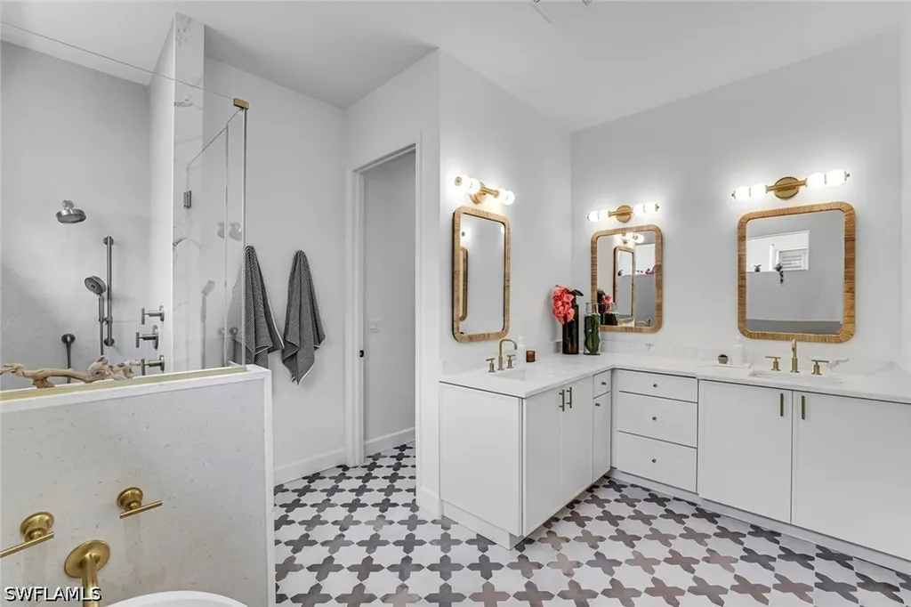 6132 Highwood Park Lane Naples FL 34110