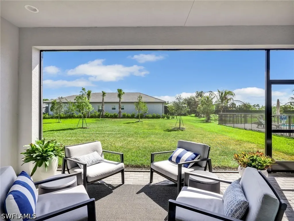11268 Daphne Court Naples FL 34120