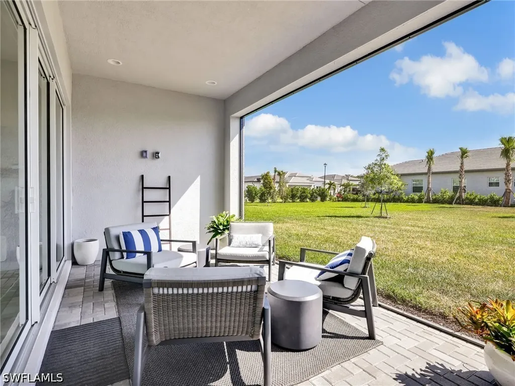 11268 Daphne Court Naples FL 34120