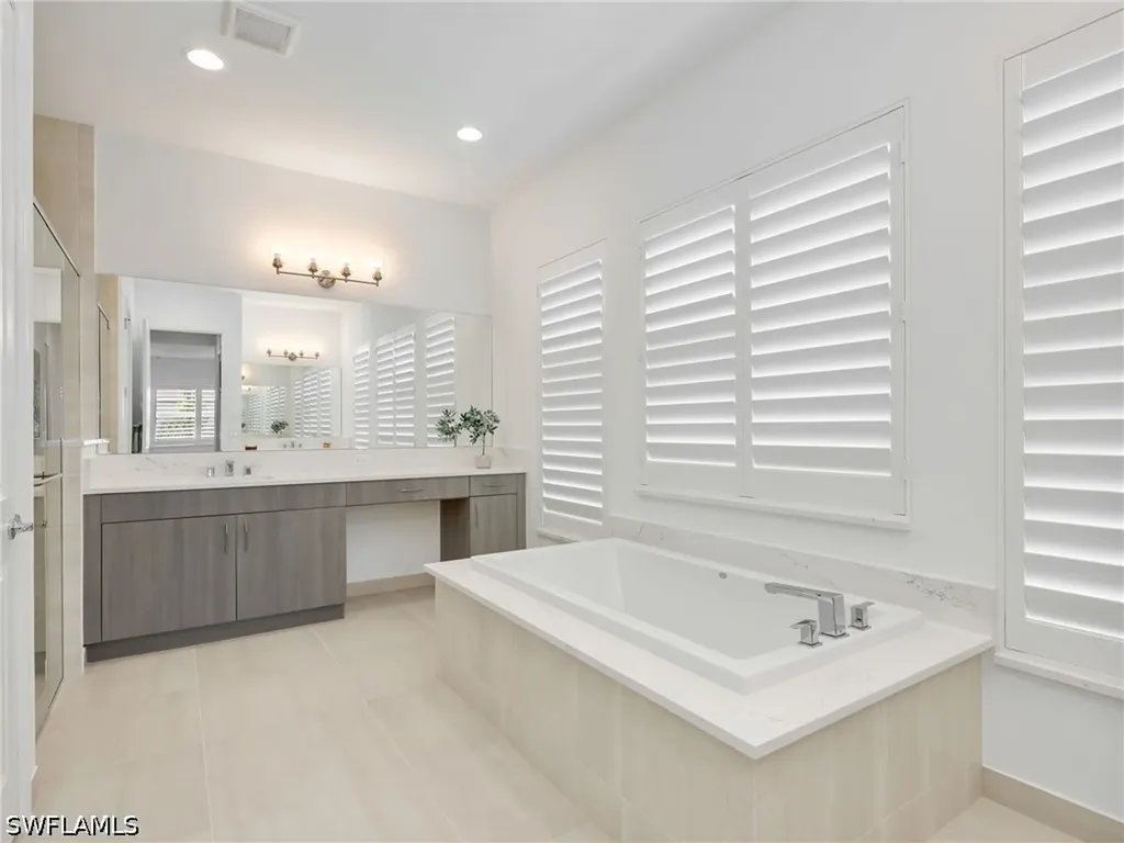 11268 Daphne Court Naples FL 34120
