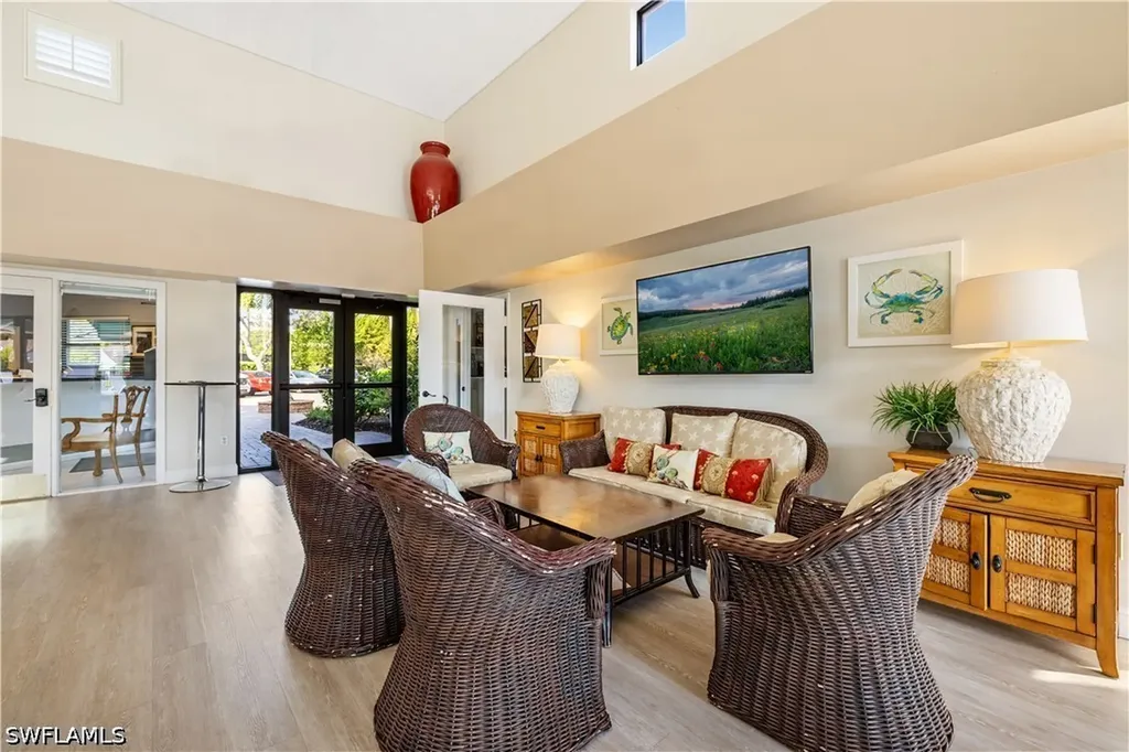 565 Beachwalk Circle Naples FL 34108
