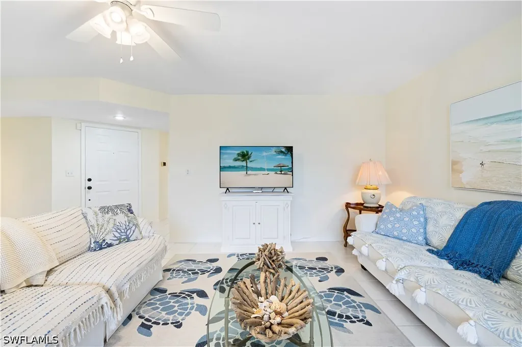 565 Beachwalk Circle Naples FL 34108
