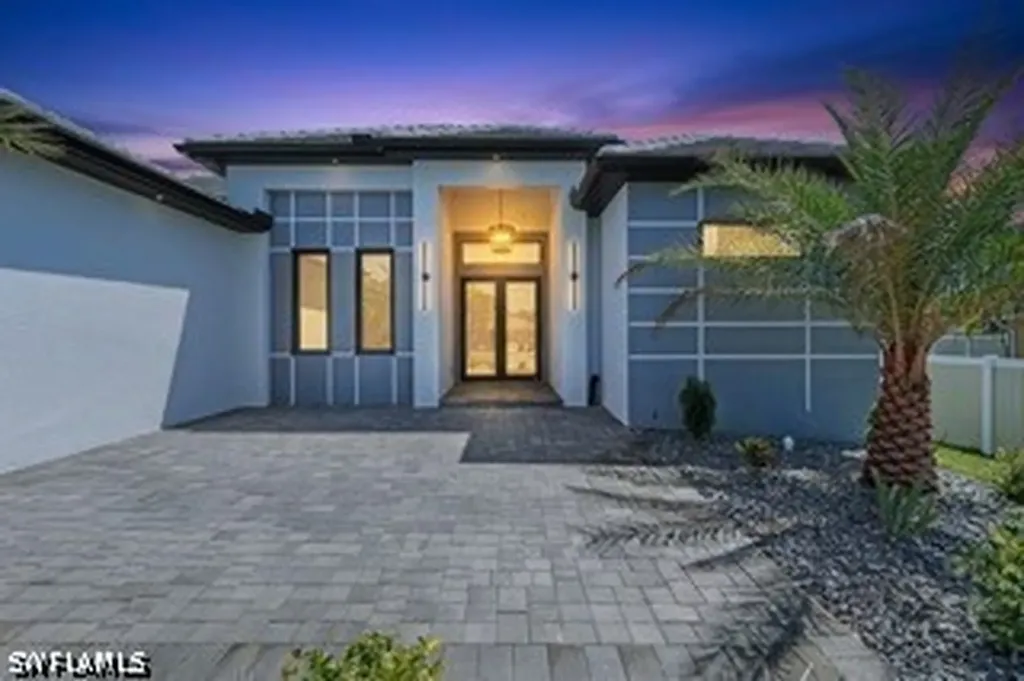 2833 SW 25th Avenue Cape Coral FL 33914