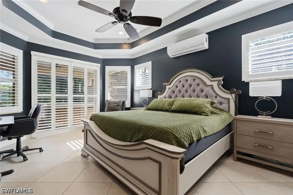 445 12th Avenue NW Naples FL 34120