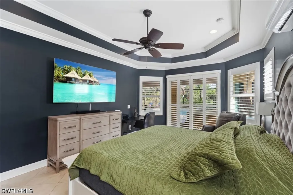 445 12th Avenue NW Naples FL 34120