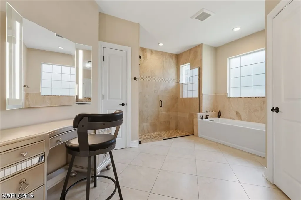 445 12th Avenue NW Naples FL 34120