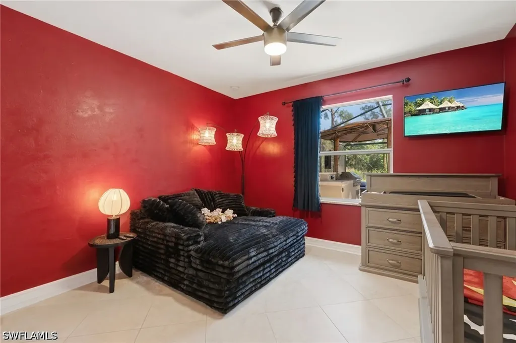 445 12th Avenue NW Naples FL 34120