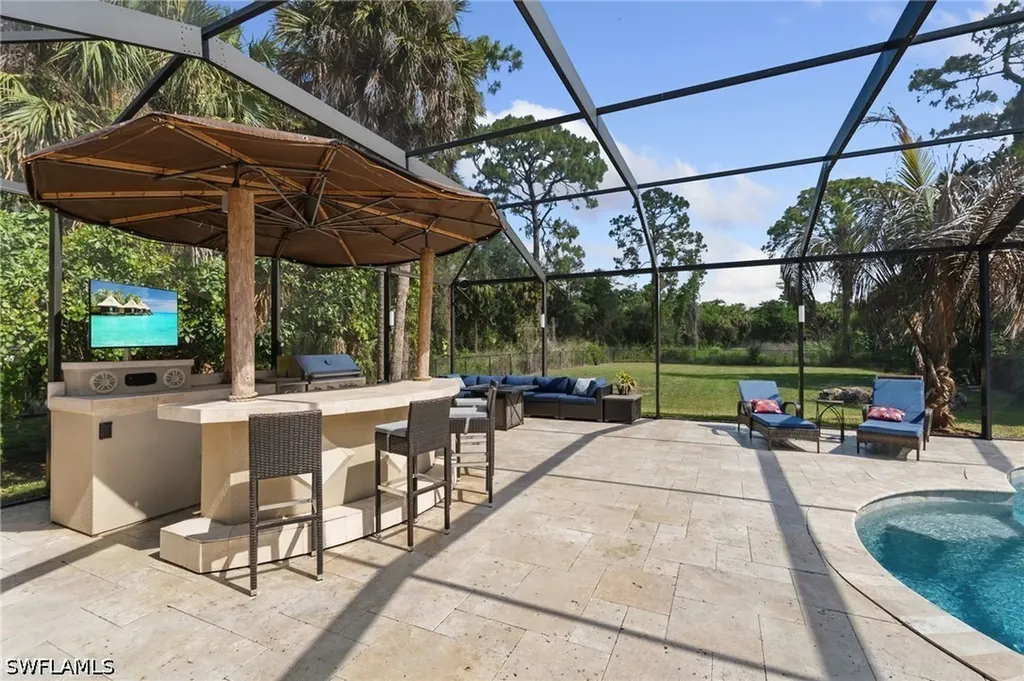 445 12th Avenue NW Naples FL 34120