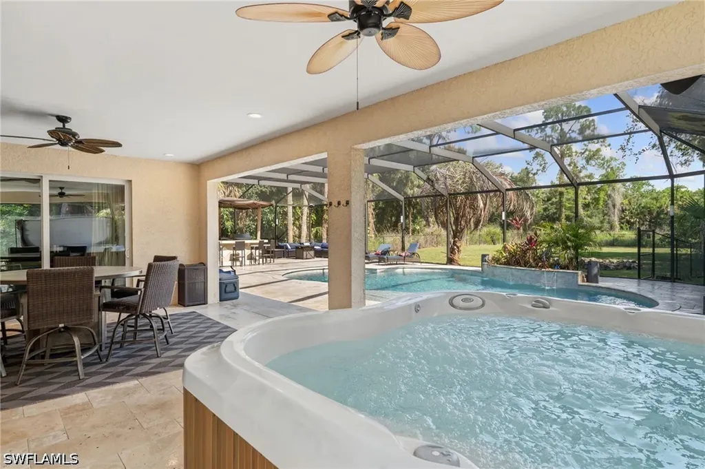 445 12th Avenue NW Naples FL 34120