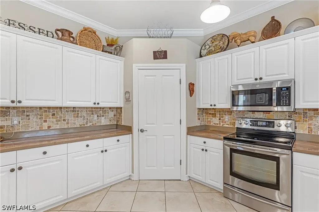 12567 Grandezza Circle Estero FL 33928