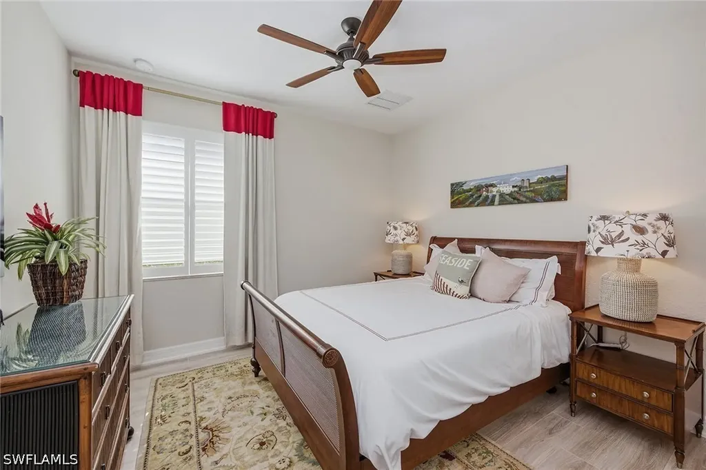 2842 Aviamar Circle Naples FL 34114