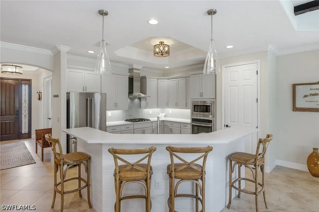 2842 Aviamar Circle Naples FL 34114
