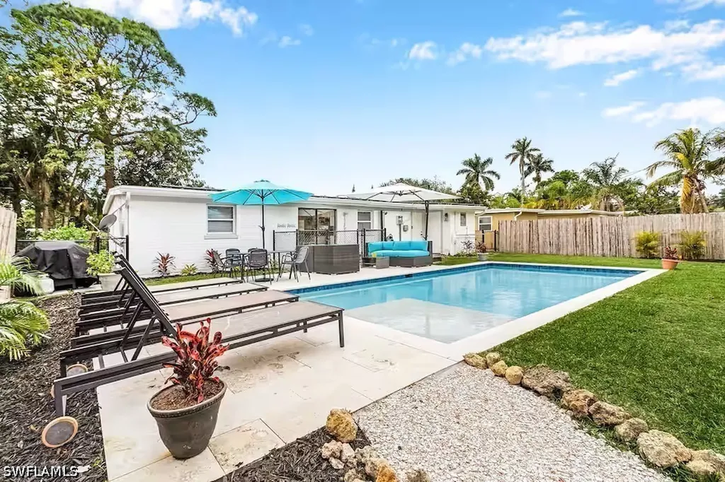 1303 Delmar Lane Naples FL 34104