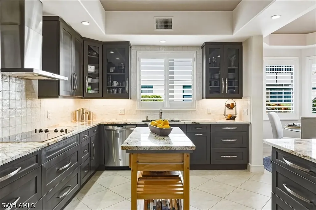 587 Avellino Isle Circle Naples FL 34119