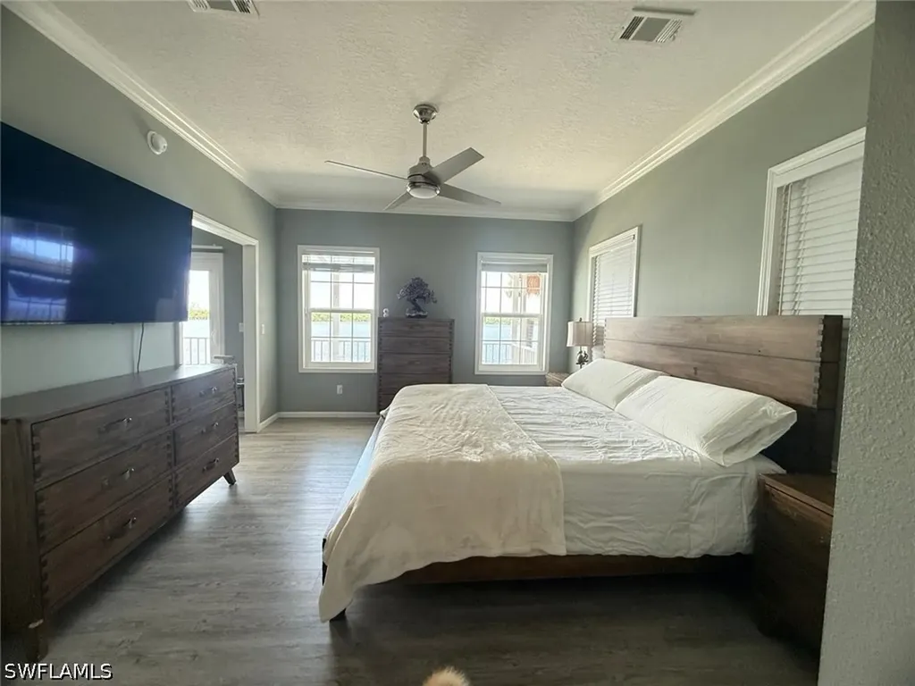 4835 E Riverside Drive Fort Myers FL 33905