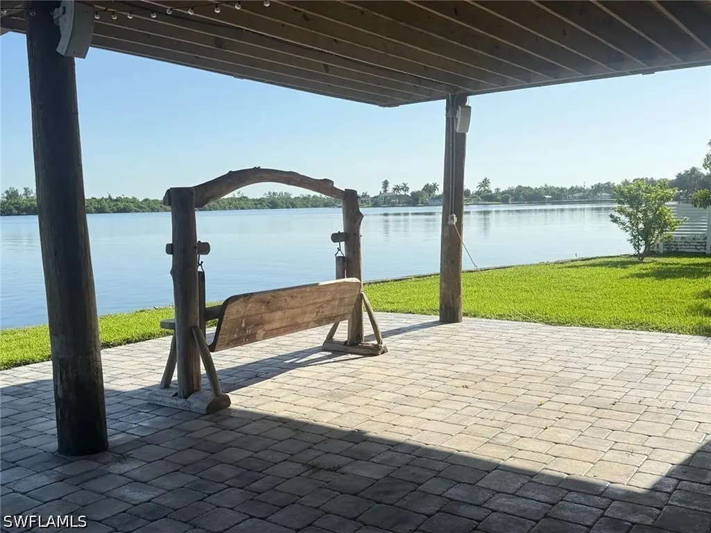 4835 E Riverside Drive Fort Myers FL 33905