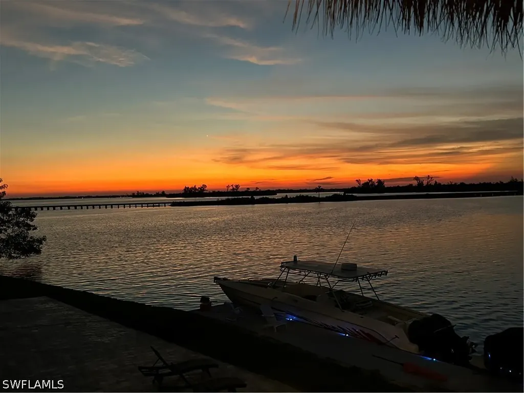 4835 E Riverside Drive Fort Myers FL 33905