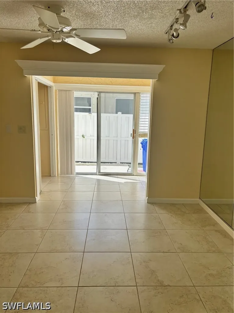 296 4th Avenue S Naples FL 34102