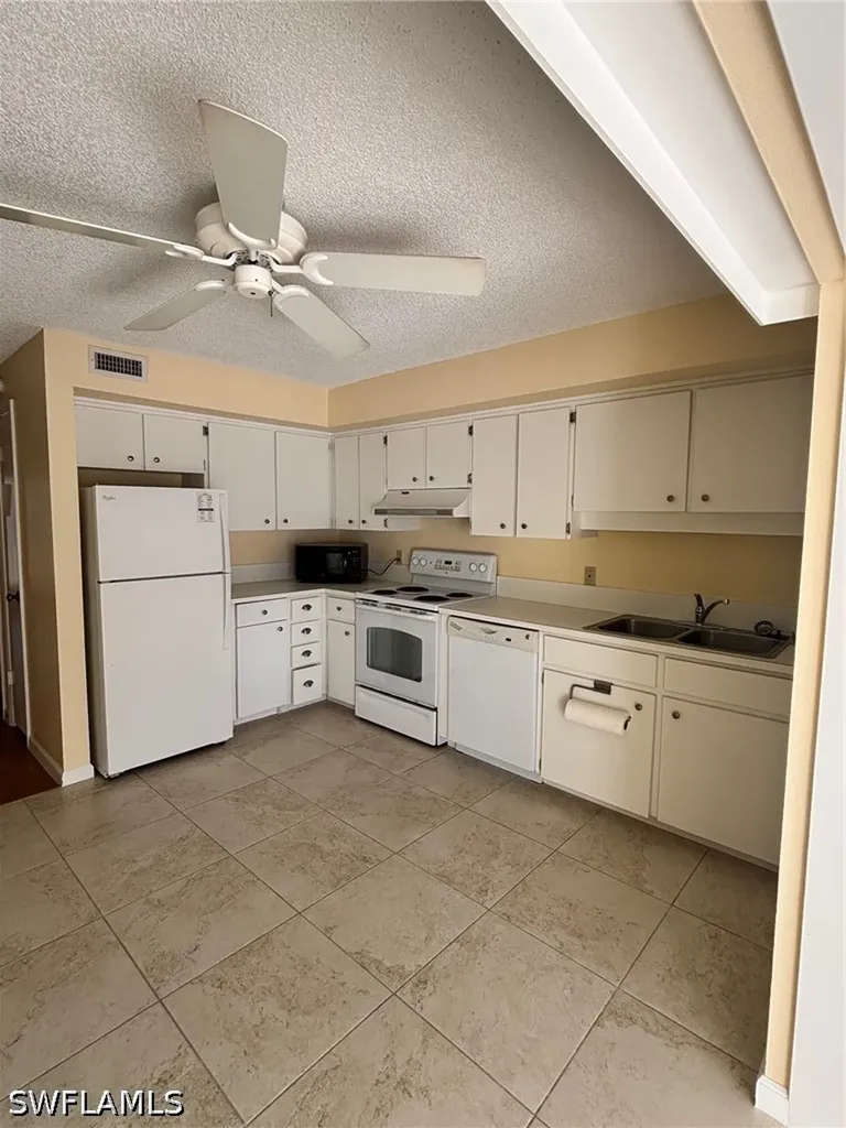 296 4th Avenue S Naples FL 34102