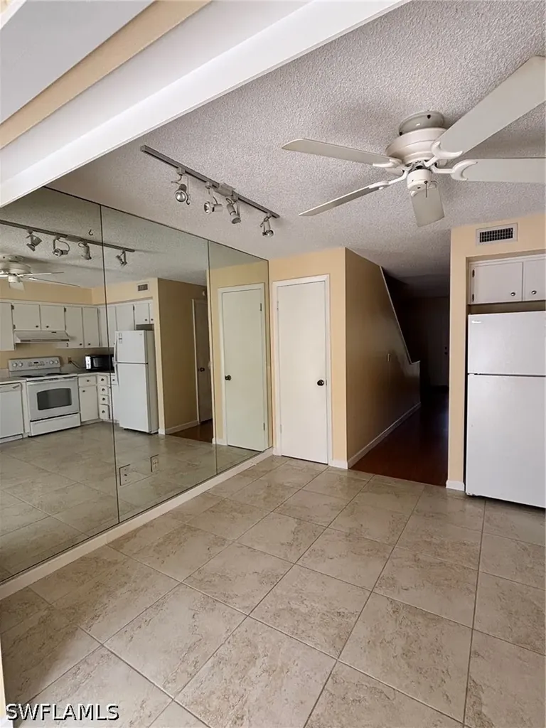 296 4th Avenue S Naples FL 34102