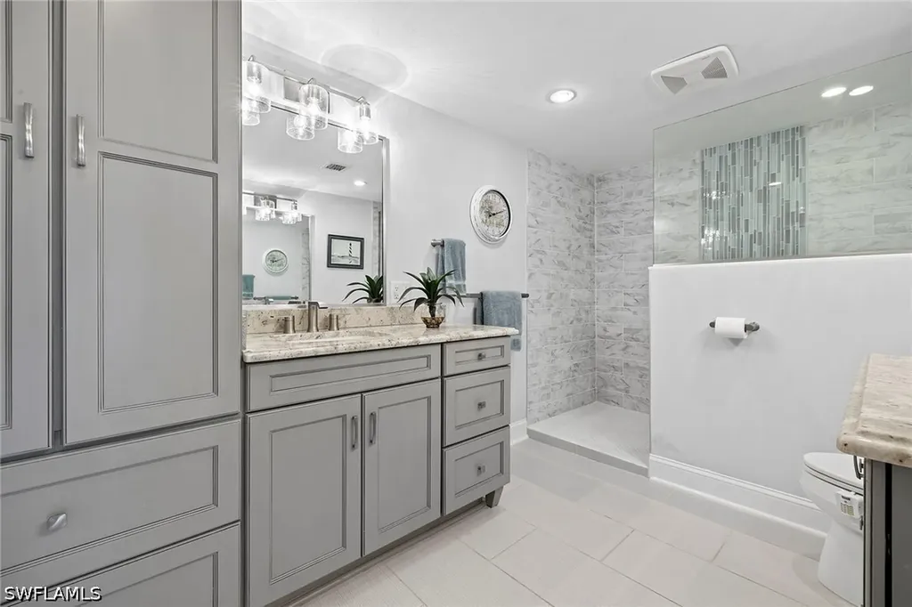 6075 Pelican Bay Boulevard Naples FL 34108