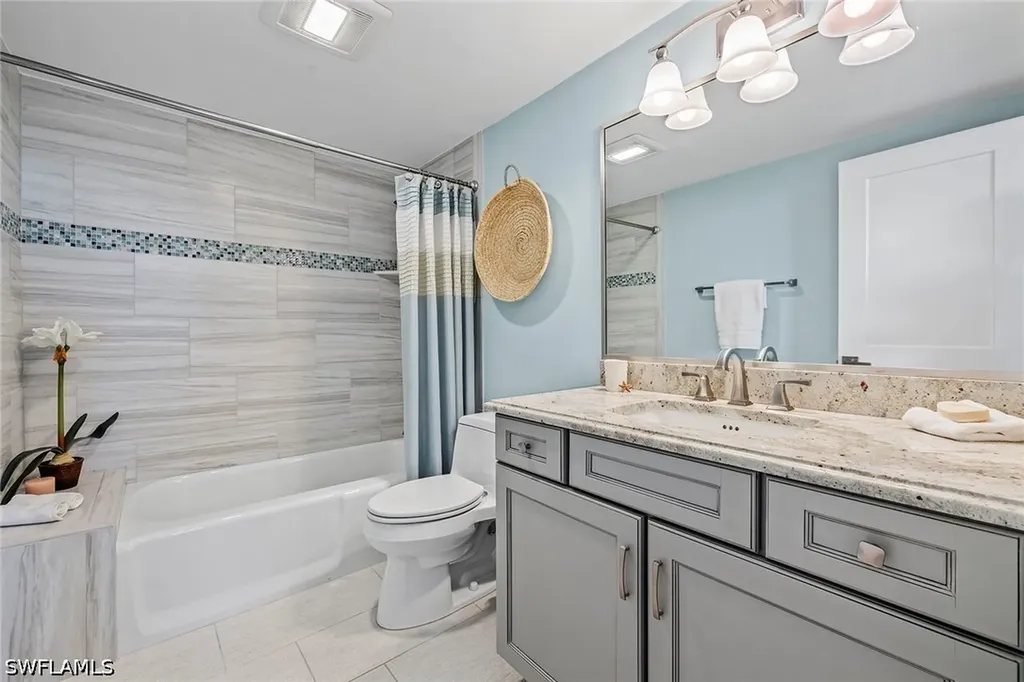 6075 Pelican Bay Boulevard Naples FL 34108