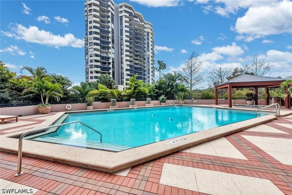 6075 Pelican Bay Boulevard Naples FL 34108