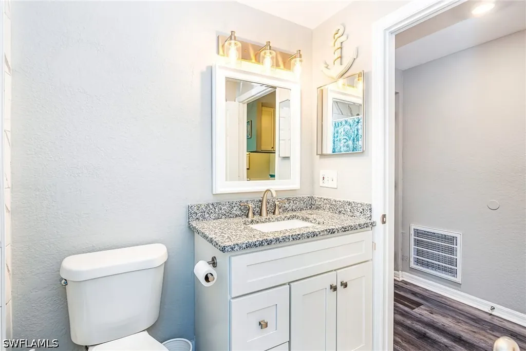 6361 Aragon Way Fort Myers FL 33966