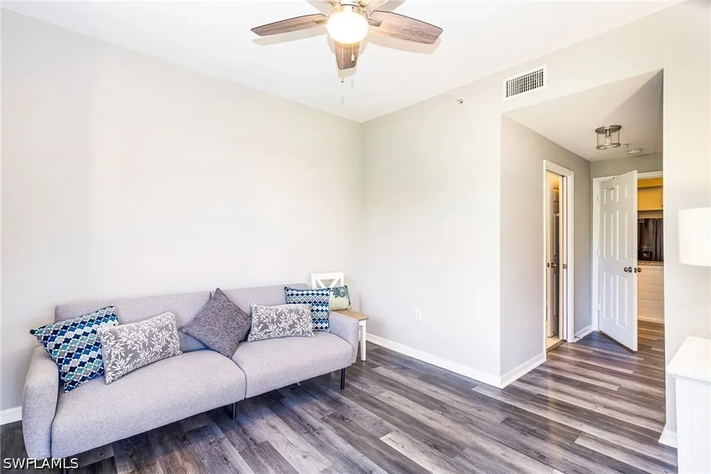 6361 Aragon Way Fort Myers FL 33966