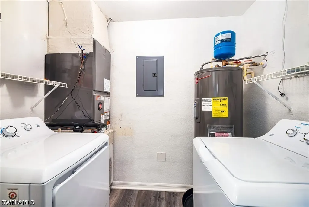 6361 Aragon Way Fort Myers FL 33966