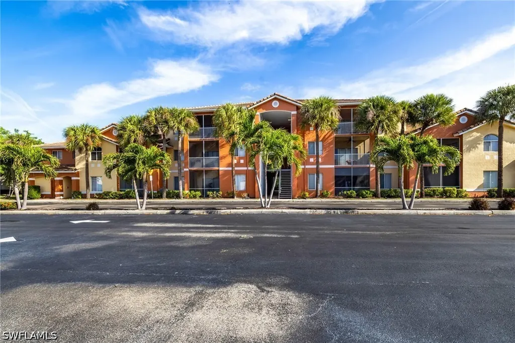 6361 Aragon Way Fort Myers FL 33966