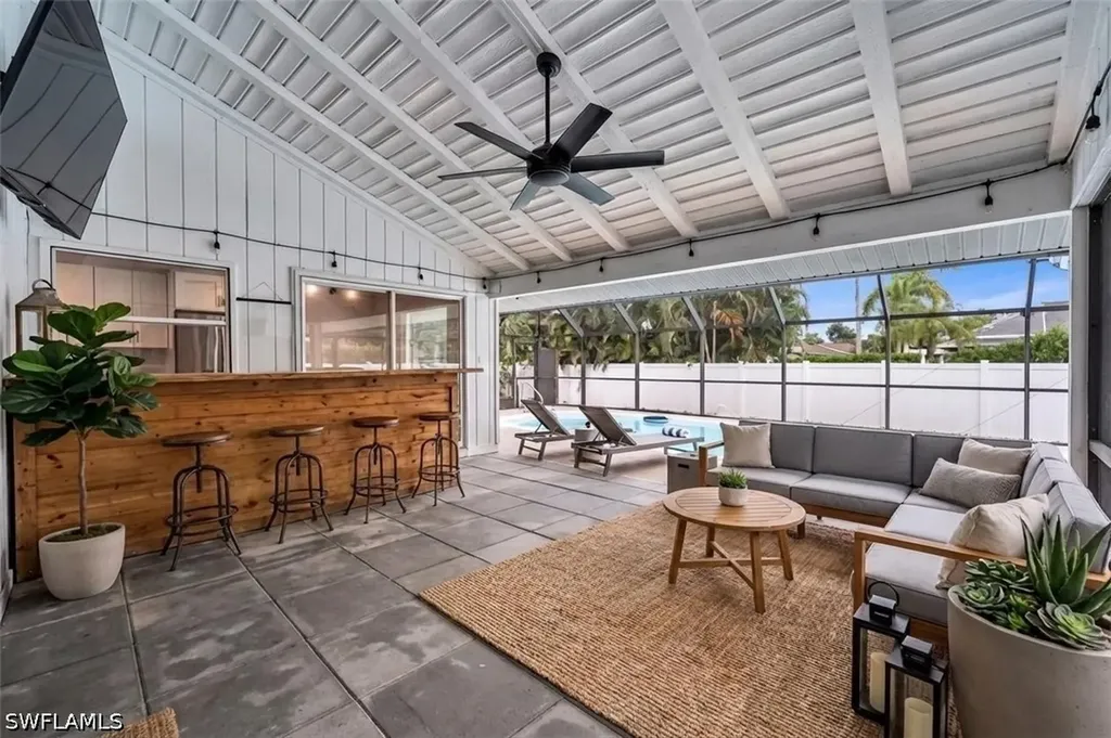225 Pebble Beach Circle Naples FL 34113