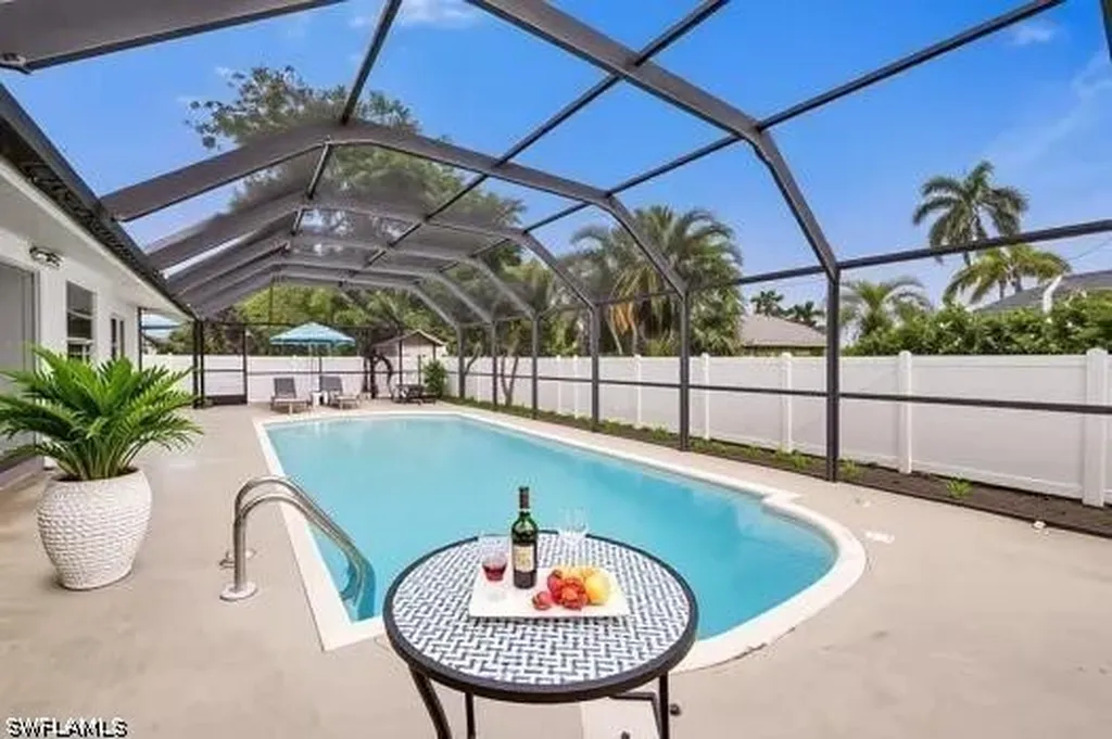 225 Pebble Beach Circle Naples FL 34113