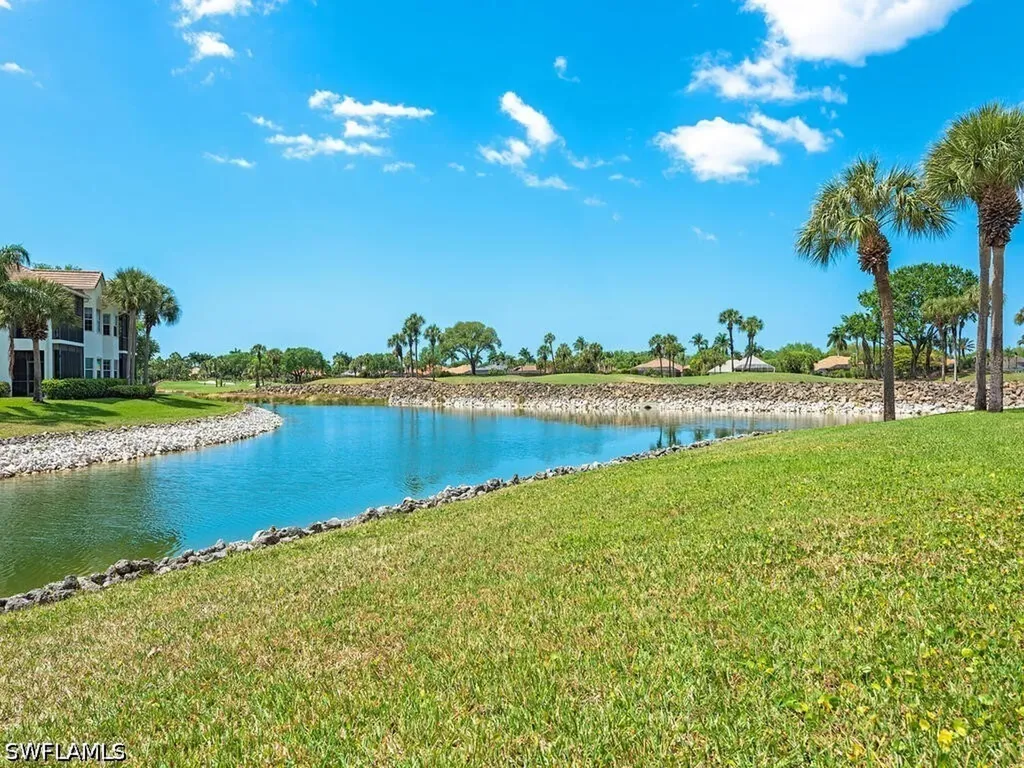 4415 Dover Court Naples FL 34105