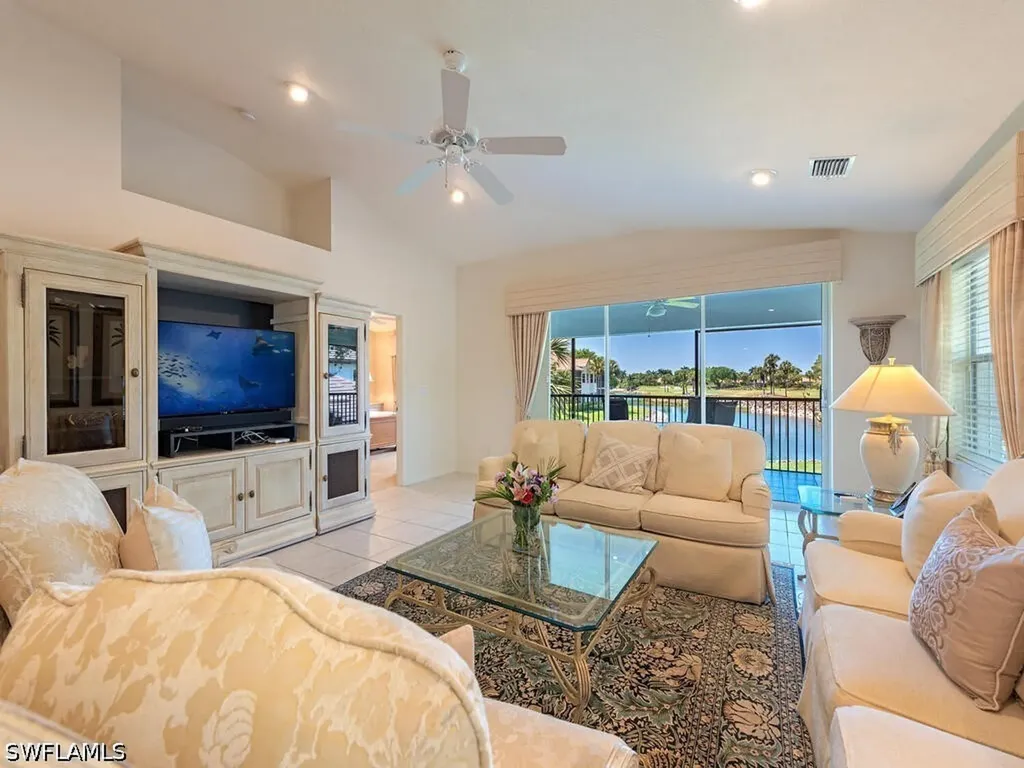 4415 Dover Court Naples FL 34105